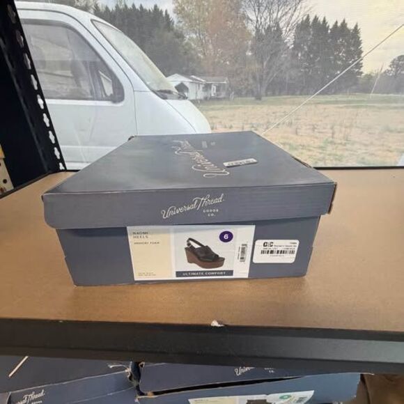 Universal Thread Black Platform Wedge Sandals Size 6 - Picture 6 of 7